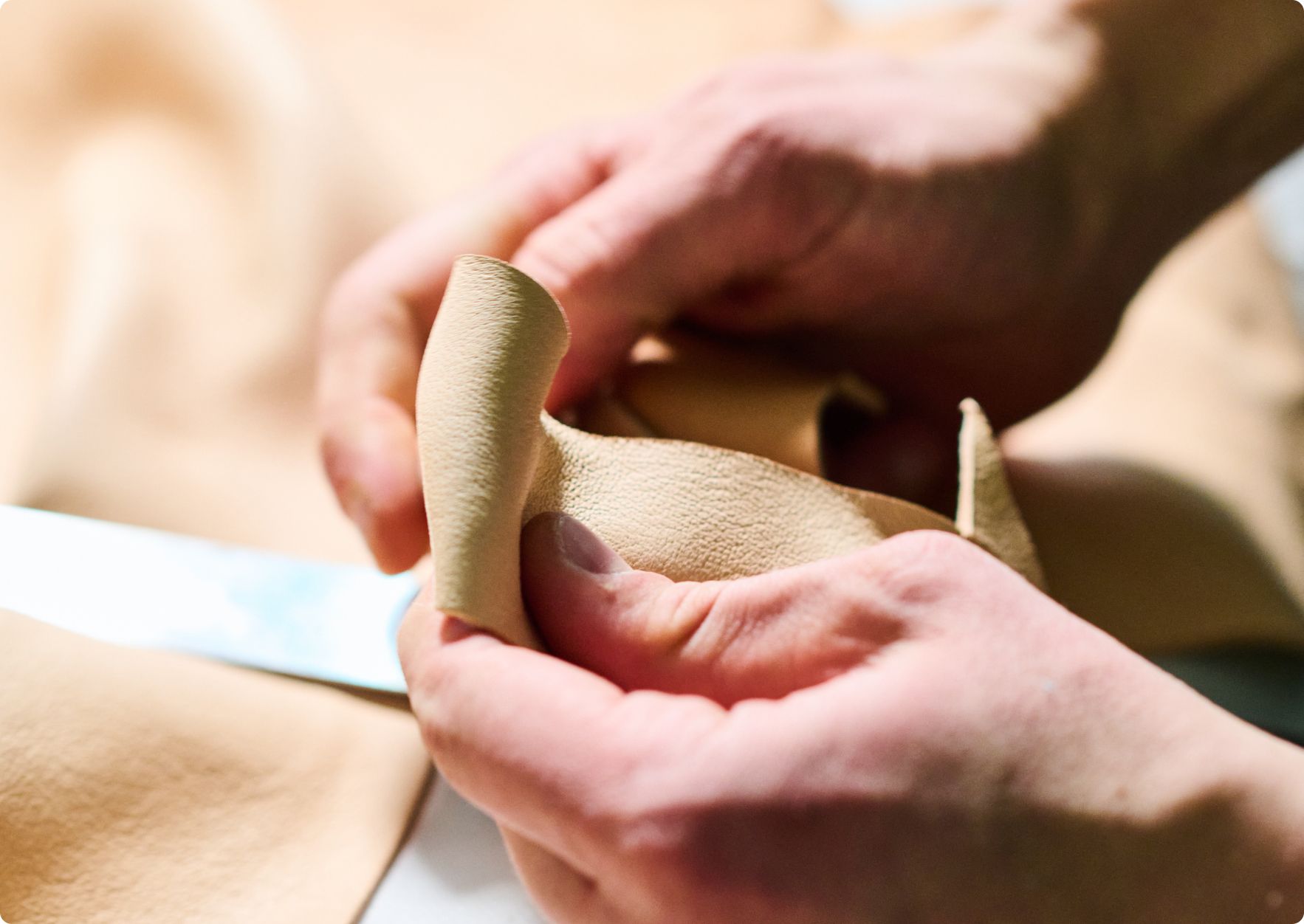 Italian nappa leather in focus – MAYADORO's commitment to softness, strength, and artisanal excellence