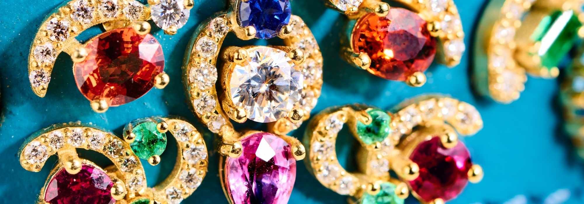 Diamond Dog Collars with gemstones – featured by RTL and international media