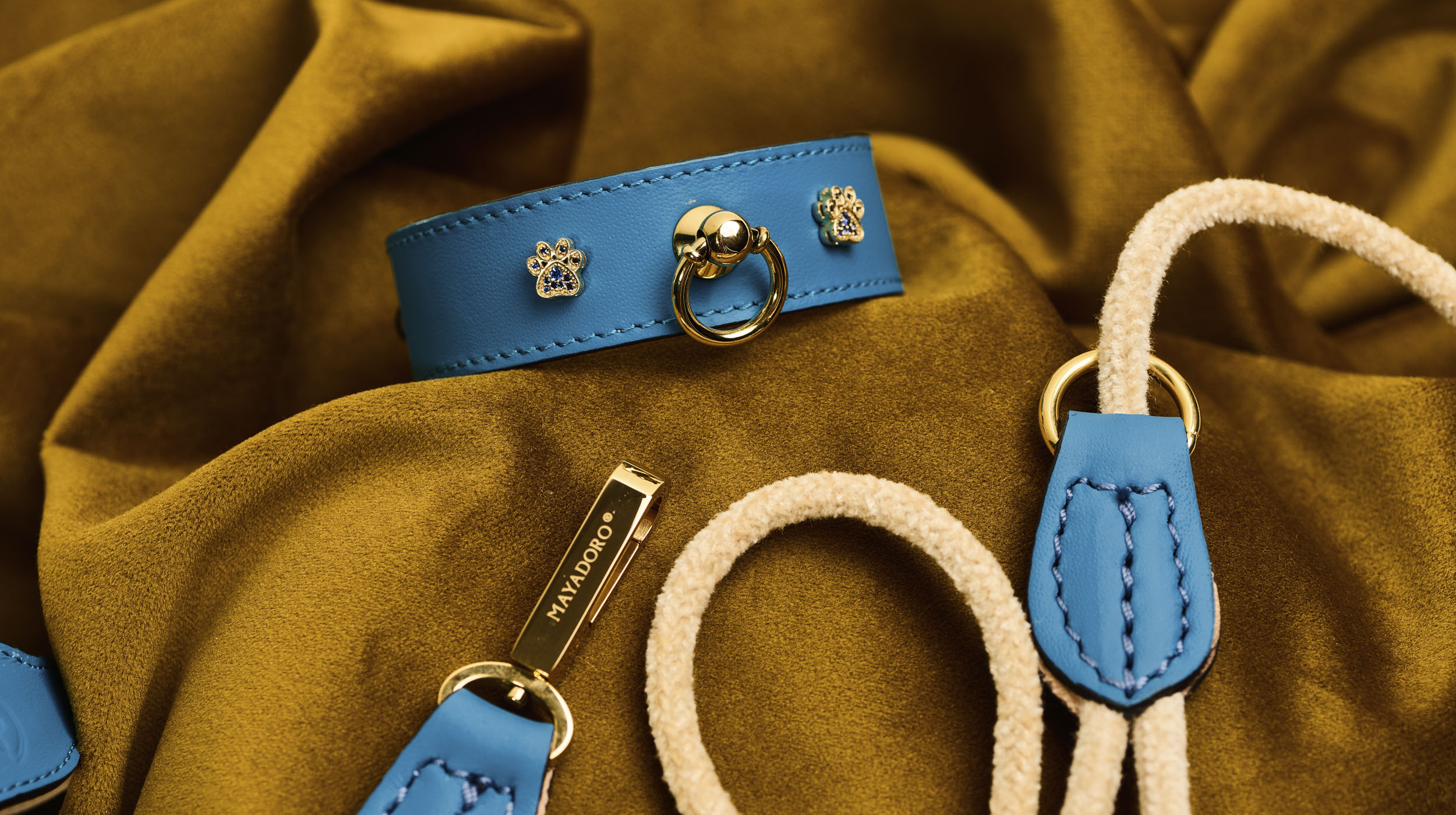 Mayadoro fine jewellery set dog collar and leash turquoise