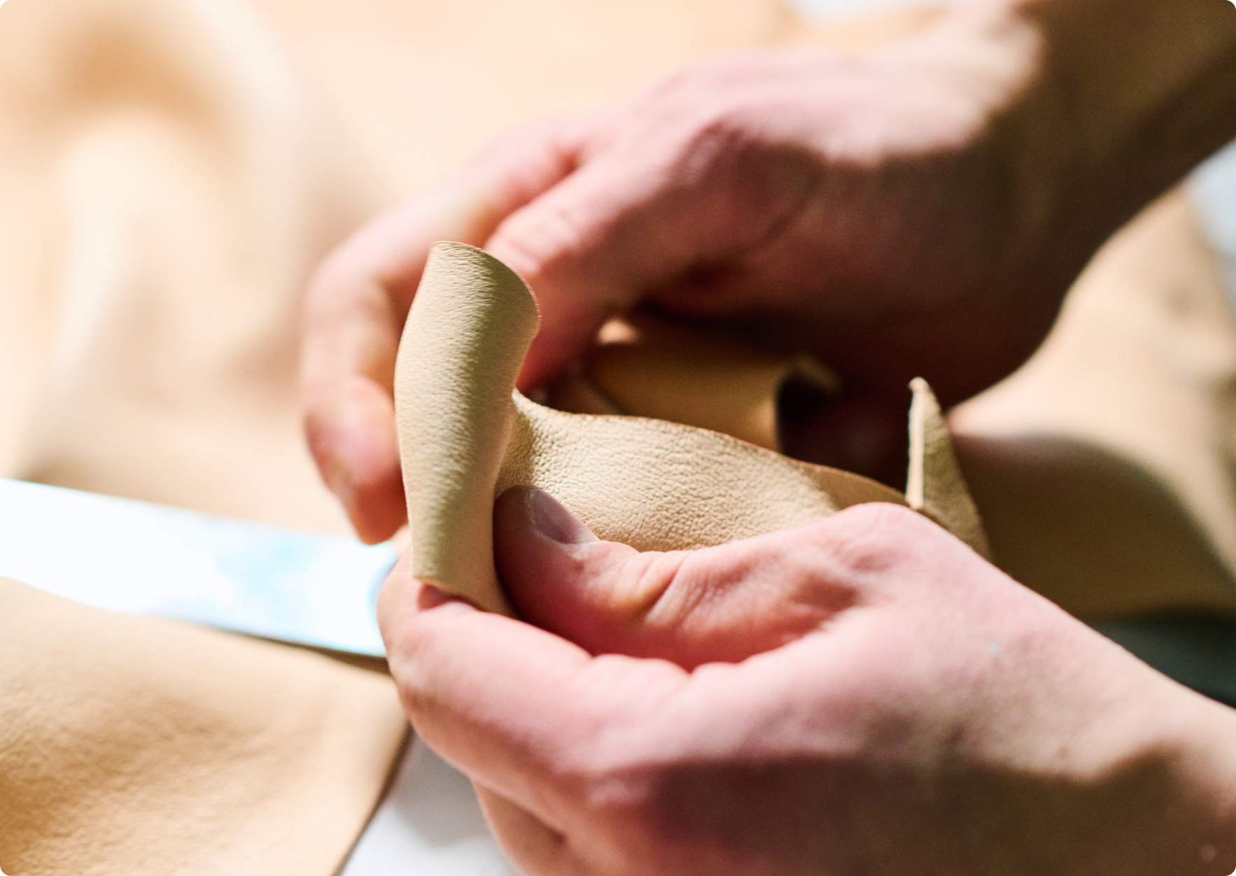 Italian nappa leather in focus – MAYADORO's commitment to softness, strength, and artisanal excellence