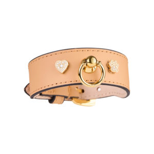 Front view of MAYADORO Signature Bracelet Beige with heart and paw diamond charms and stainless steel details