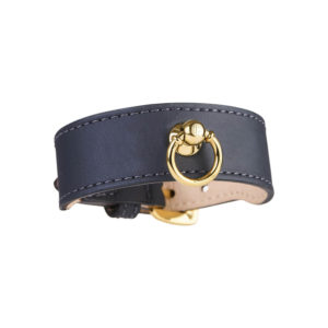 Front view of MAYADORO Signature Bracelet Black with MAYADORO ring and buckle in Italian leather