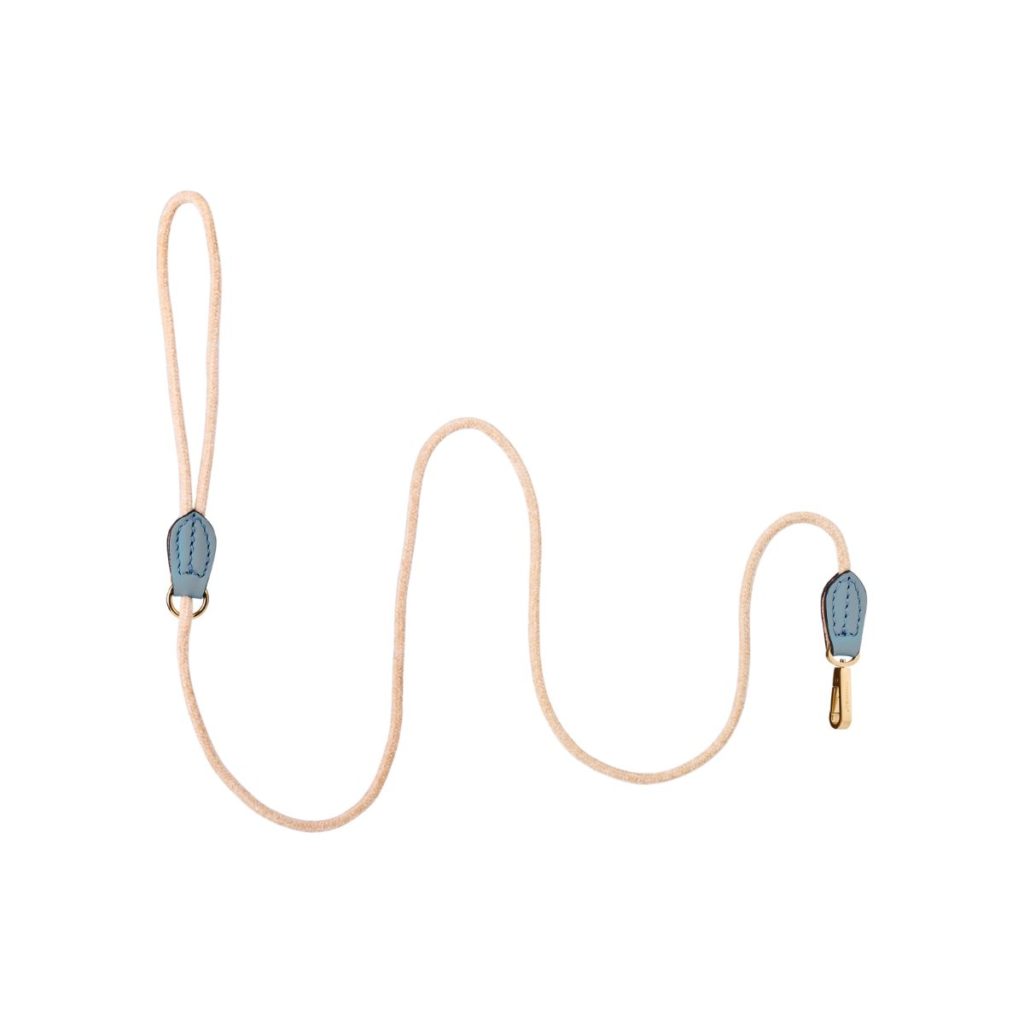 Velvet Dog Leash Sky – short dog leash with beige velvet cord and sky-blue leather